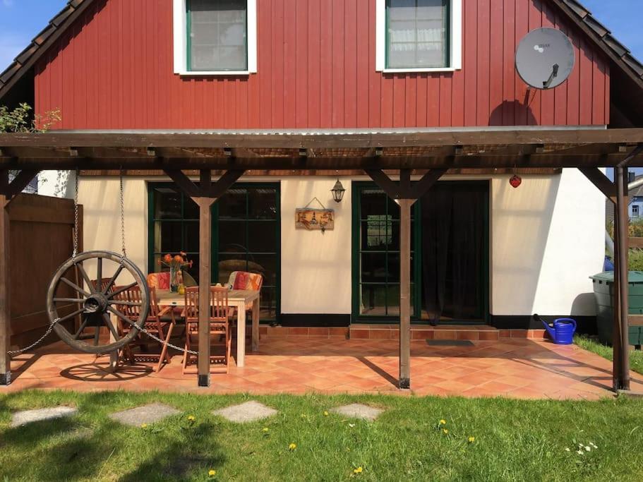 Trollhus - Grosses Familienfreundliches Ferienhaus Born Eksteriør bilde